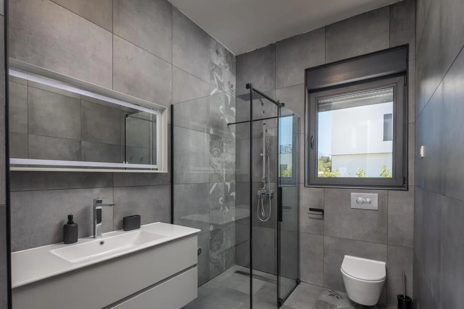 New! Luxury Villa Epic 2 - 50 M2 Heated Pool Jursici